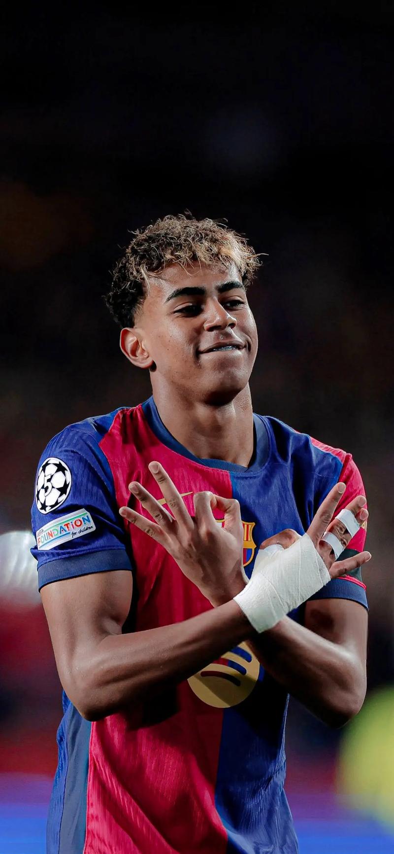 VAR准确地因姆巴佩的手球取消了皇马的一个进球