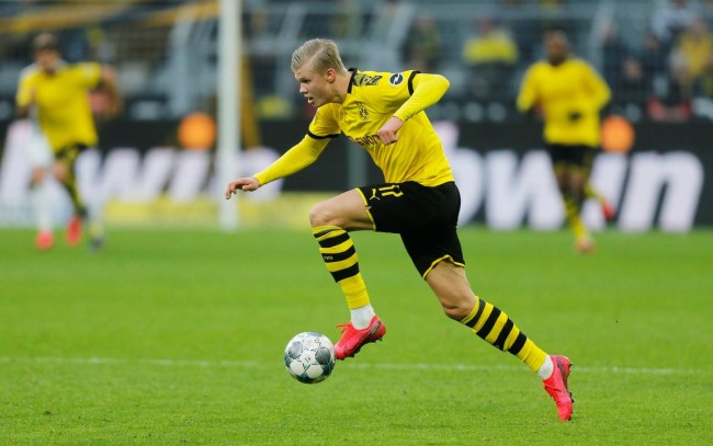 记者：赫伊森等5名后卫缺席皇马训练，阿森西奥遭遇病毒感染（记者：皇马训练缺席赫伊森等5名后卫，阿森西奥感染病毒）