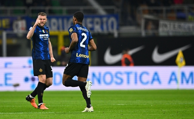 终极目标还是七场比赛而已？梅罗对待世界杯态度迥异（世界杯就那七场？梅西与C罗态度截然不同）